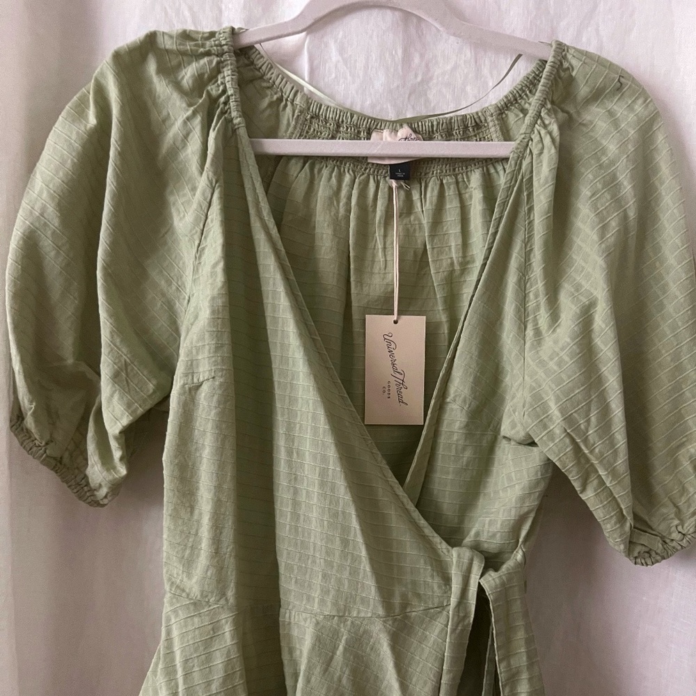 Wrap light green puff sleeve top